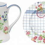 Becher, Kanne, Teller und Schüssel vom Greengate-Design "Rosie-White".