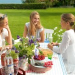 In der Spring / Summer Kollektion von 2012 findet sich alles, was man für eine Garten-Fete benötigt.