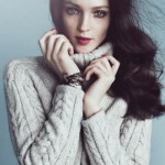 Hier zu sehen ist die Strickjacke Knit 1-1745-1 aus der Classic-Linie der Christmas Kollektion 2012.